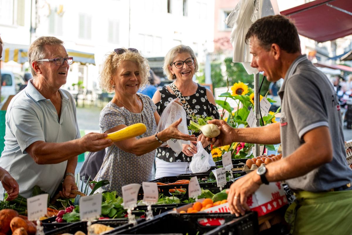 Auhof-Stand am Freitagsmarkt Rapperswil